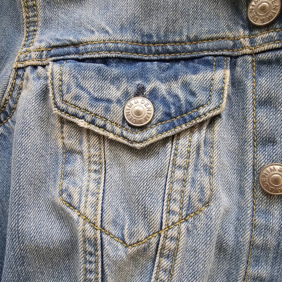 Y2K Denim Jacket - Picture 6 of 6